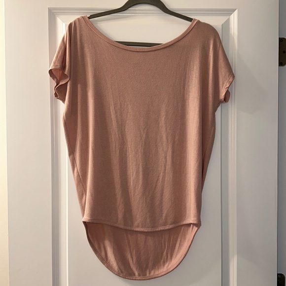 Express Tops - Women’s express v neck tee. XS. NEW